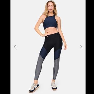 Outdoor Voices Spring Leggings Size Small